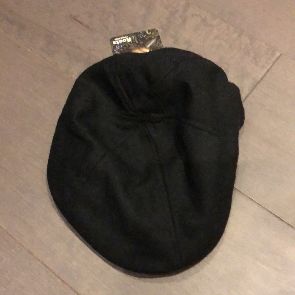 Roots kids beret hat